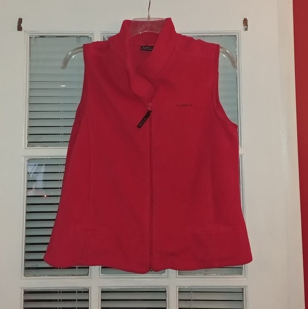 New York & Company Red Fleece Vest. Size XL